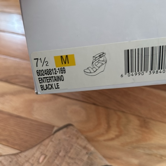 Nine West Black Wedges- Size 7.5 - Picture 4 of 4